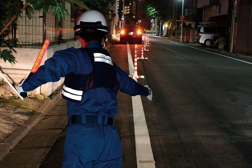 冷却ベスト　アイスハーネス 夜光